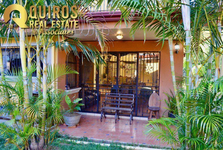 4 Bedroom Home + Guest House in Heredia. Property For Sale, Real Estate