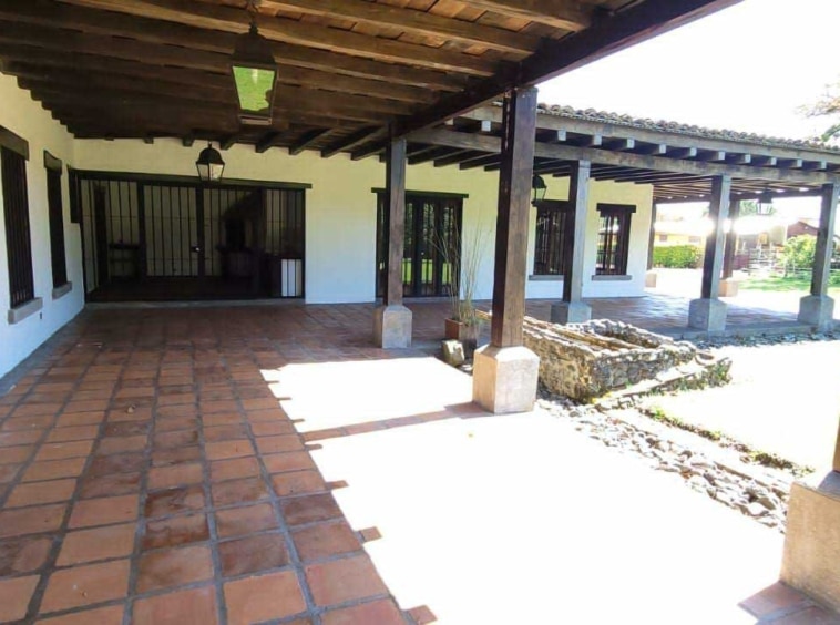 4 Suite Mansion in San Isidro Heredia. Property For Sale, Real Estate