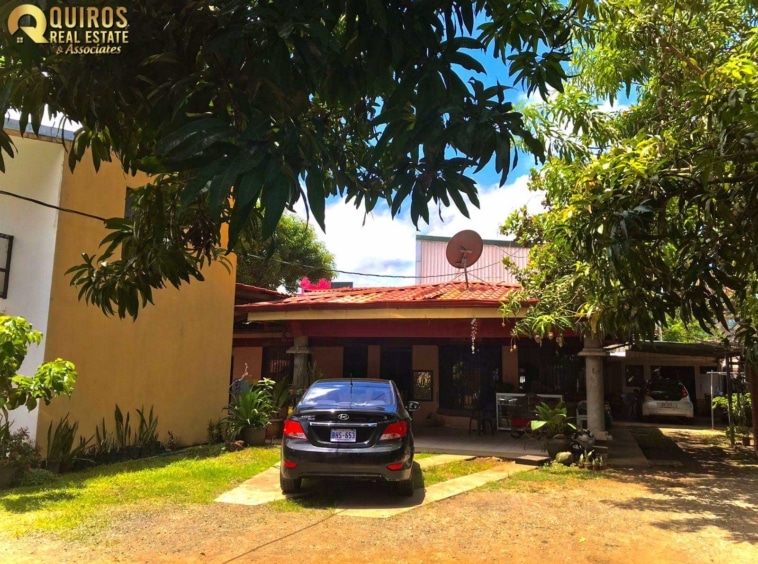 Casa Bohio with 4 Apartments, Jaco. Property For Sale, Real Estate