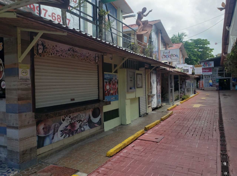 Commercial Apartments & Restaurants in Jaco. Property For Sale, Real Estate