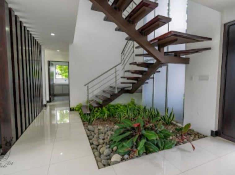 Luxury Home near Lincoln School, Heredia. Property For Sale, Real Estate