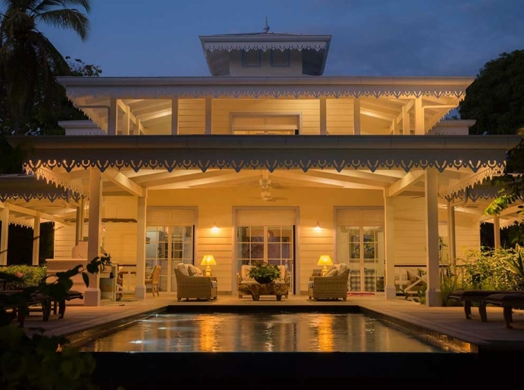 Luxury Oceanfront Home in Esterillos Este. Property For Sale, Real Estate